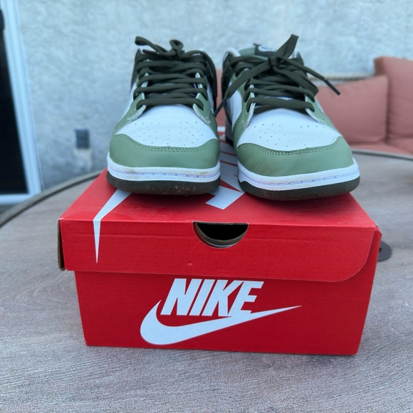 Oil Green Nike Dunk Low - Picture 3 of 5